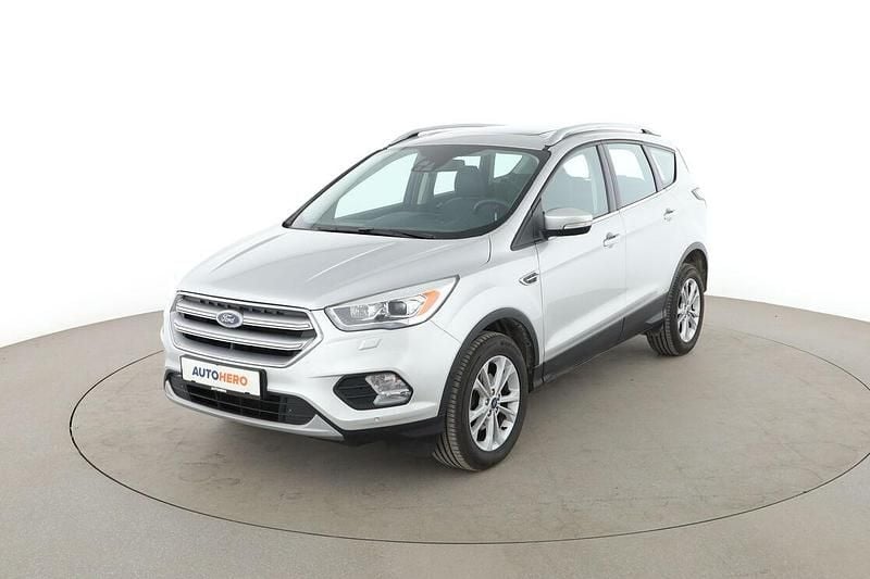Usado Ford Kuga Titanium 150 HP (110 kW) 2017 SUV