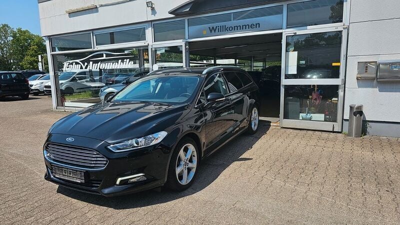 Schwarz Gebraucht 2018 Ford Mondeo Titanium Limousine | 16.990 € (Fairer Preis) - Bild 1/4