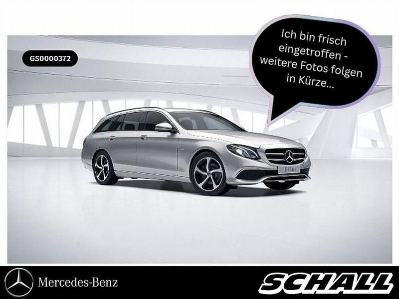 Silber Gebraucht 2019 Mercedes E220 Limousine | 27.968 € (Guter Preis) - Bild 1/2