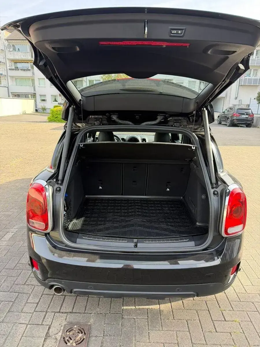 Używany Mini Cooper 136 KM (100 kW) 2019 Czarny Hatchback