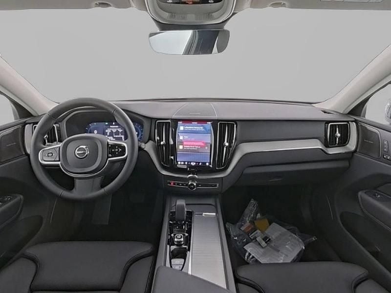 Gebraucht Volvo XC60 Plus 250 PS (183 kW) 2025 Grau SUV