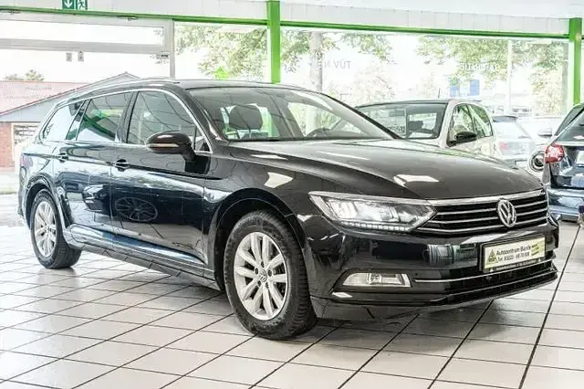 Gebraucht VW Passat Comfortline 150 PS (110 kW) 2015 Schwarz Kombi
