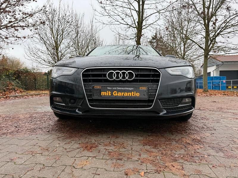 Schwarz Gebraucht 2012 Audi A5 Ambiente Coupé | 9.999 € (Superpreis) - Bild 1/4
