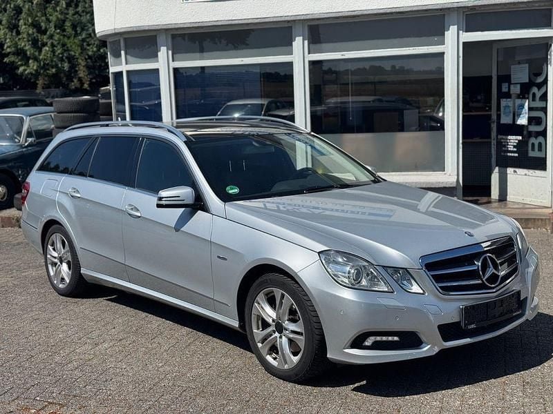 Second-hand Mercedes E250 204 CP (150 kW) 2010 Argintiu Berlinǎ