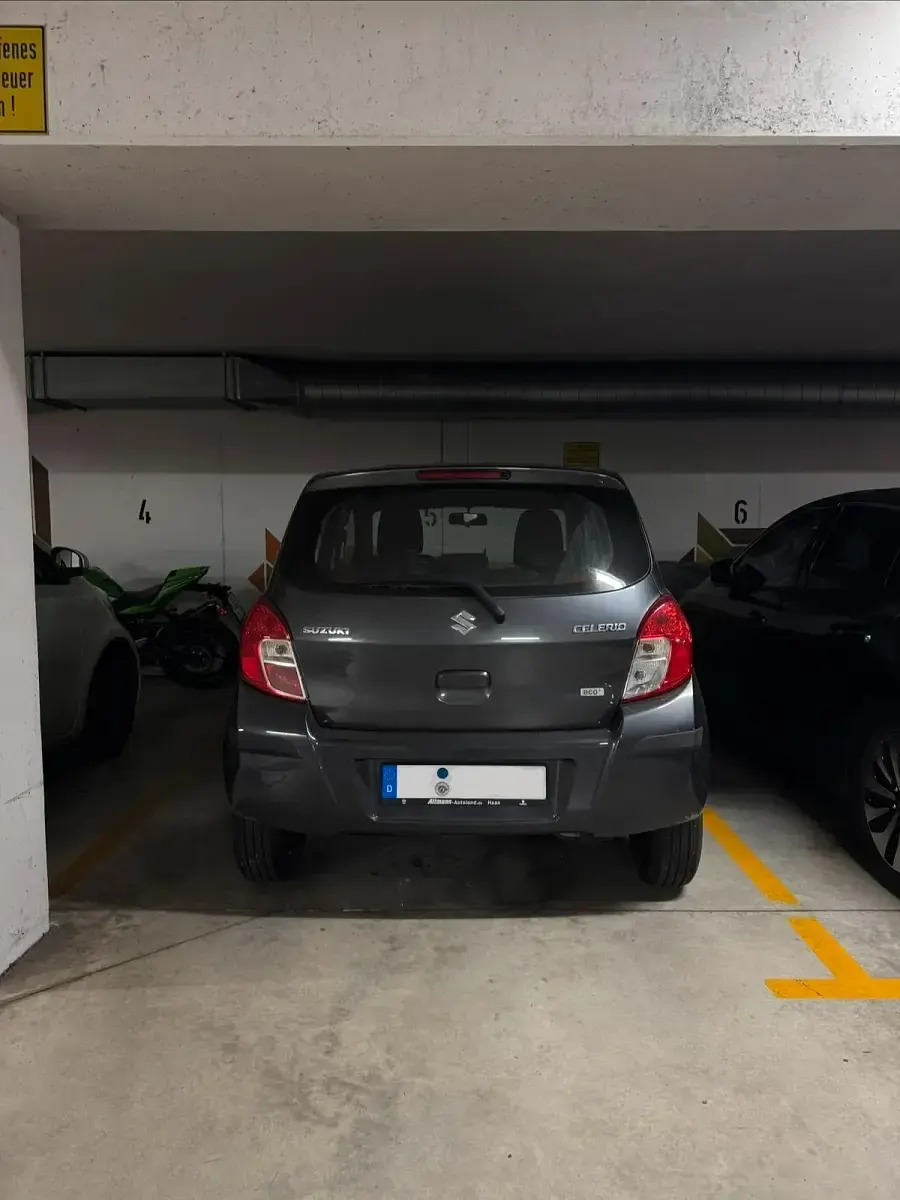 Gebraucht Suzuki Celerio 68 PS (50 kW) 2018 Silber Kleinwagen