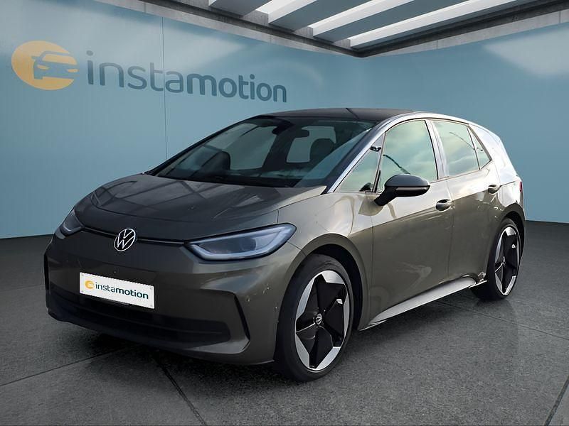 Grün Gebraucht 2023 VW ID.3 Pro Kleinwagen | 32.499 € (Teuer) - Bild 1/4