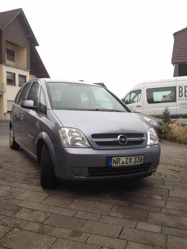 Gebraucht Opel Meriva 90 PS (66 kW) 2005 Silber metallic Van / Kleinbus