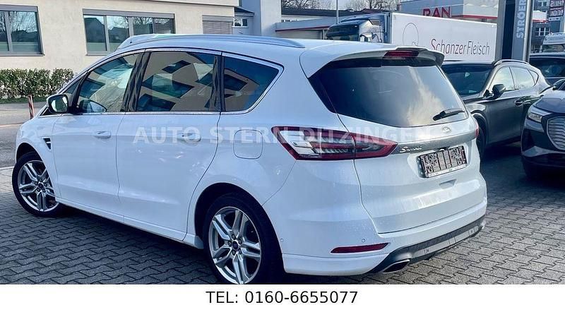 Gebraucht Ford S-MAX Titanium 190 PS (139 kW) 2019 Weiß Van / Kleinbus