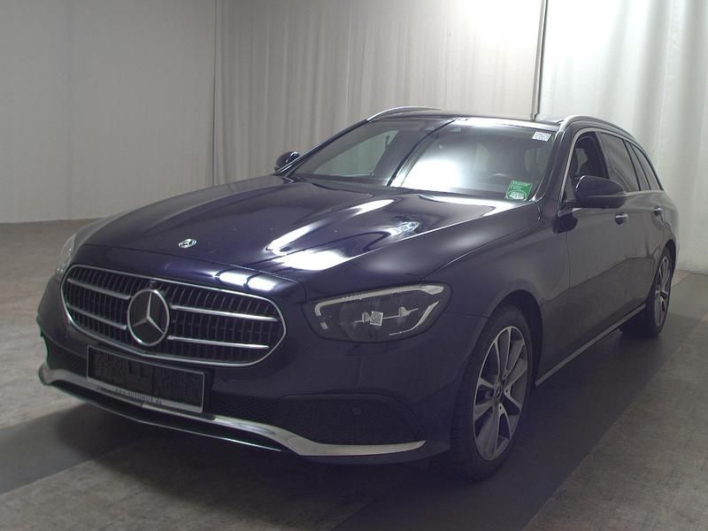 Gebraucht Mercedes E200 Avantgarde 211 PS (155 kW) 2022 Nautikblau metallic Kombi