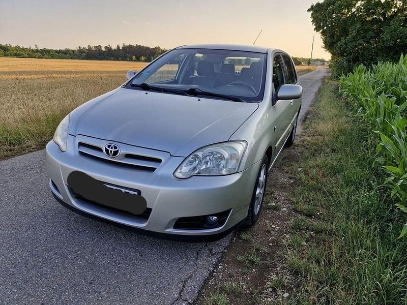 Silber Gebraucht 2006 Toyota Corolla Sol Limousine | 3.000 € (Guter Preis) - Bild 1/4