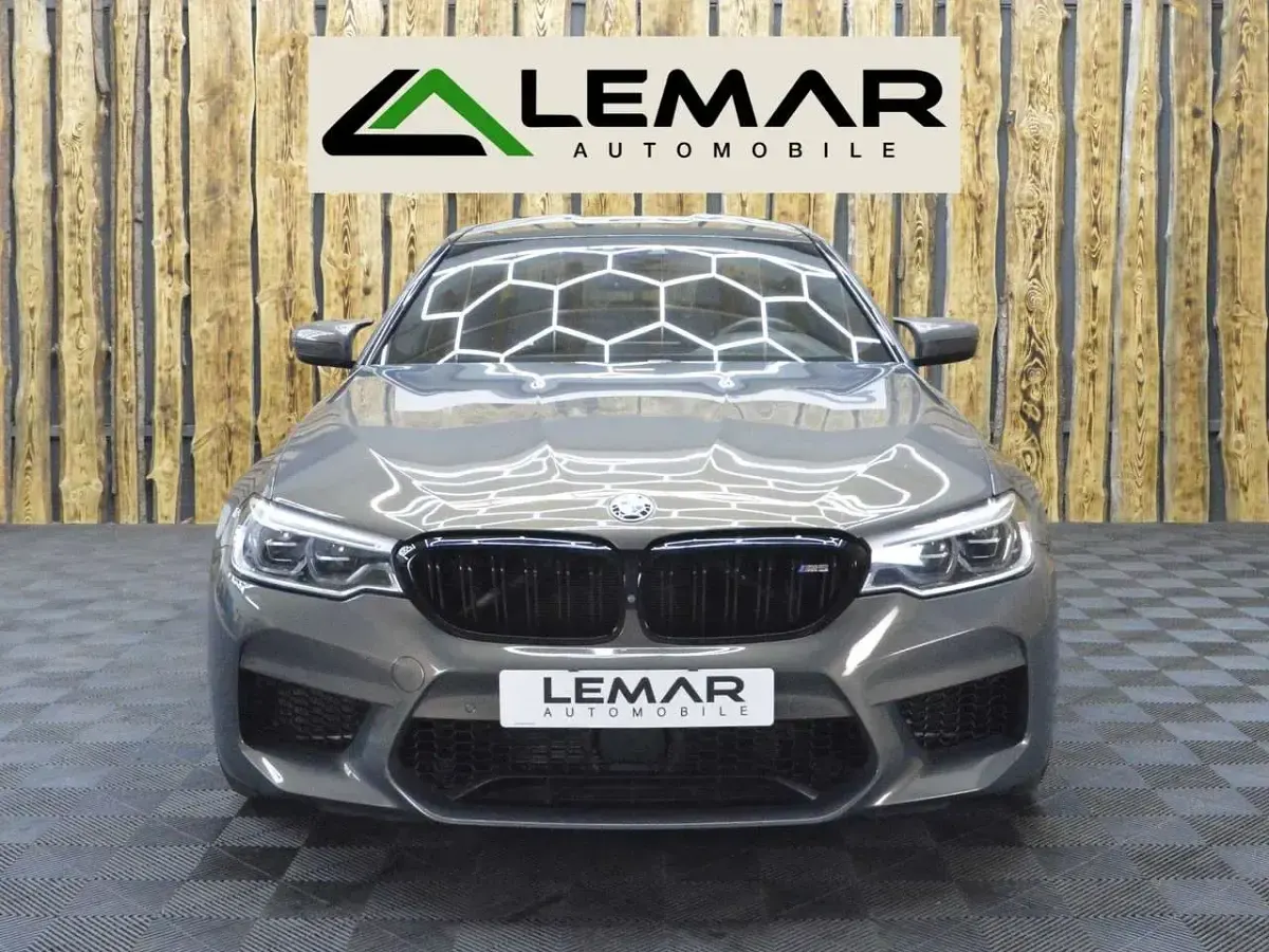 Używany BMW M5 Performance 600 KM (441 kW) 2018 Beżowy Sedan/Limuzyna