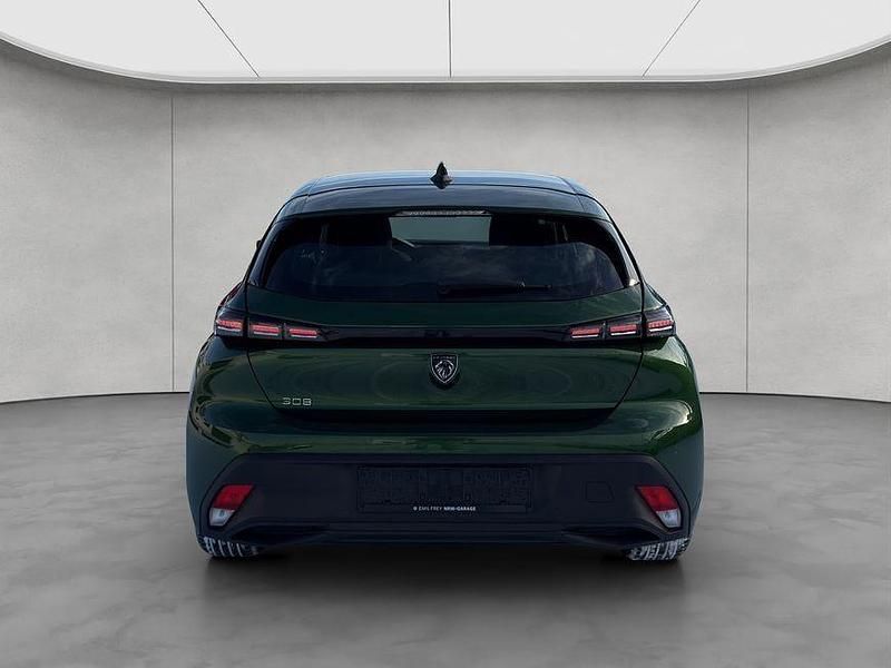 Gebraucht Peugeot 308 Active 131 PS (96 kW) 2023 Grün Limousine
