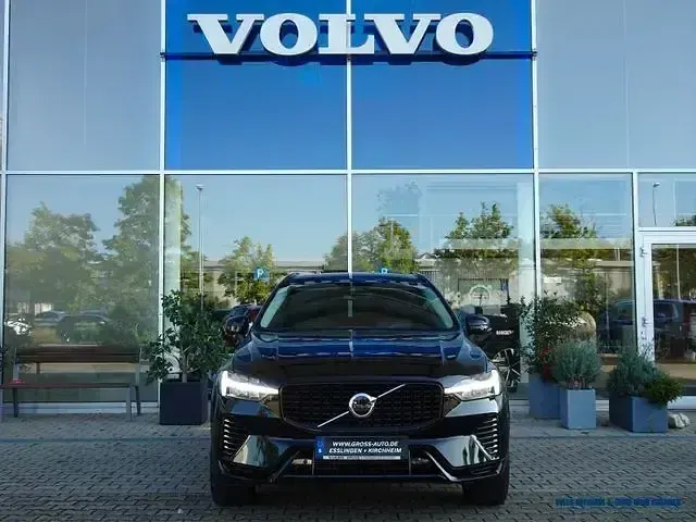 Gebraucht Volvo XC60 Plus 349 PS (256 kW) 2023 Schwarz SUV