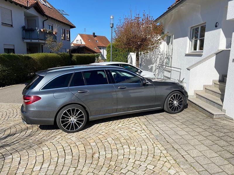 Gebraucht Mercedes C300 245 PS (180 kW) 2019 Grau Limousine