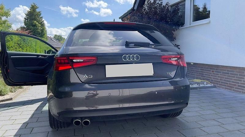 Gebraucht Audi A3 S-Line 150 PS (110 kW) 2014 Braun Limousine