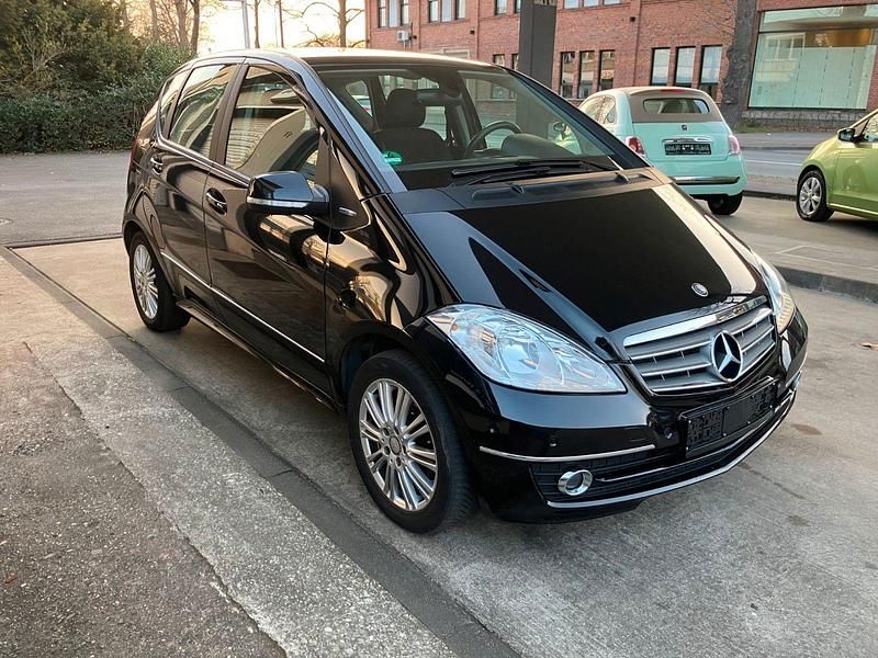 Gebraucht Mercedes A160 Elegance 95 PS (69 kW) 2009 Schwarz Kleinwagen