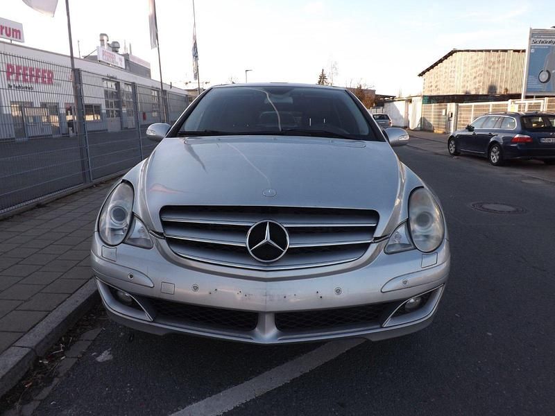 Gebraucht Mercedes R320 224 PS (164 kW) 2006 Silber Van / Kleinbus