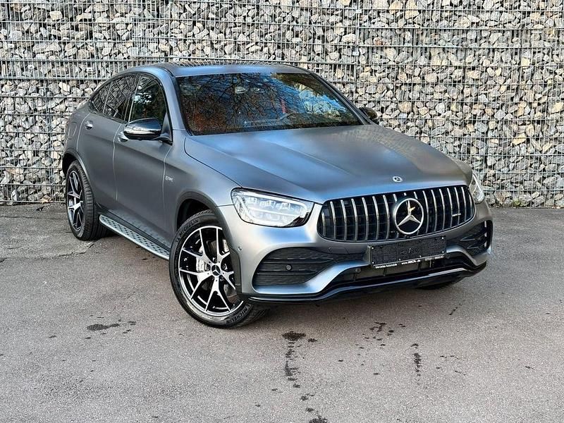 Grau Gebraucht 2023 Mercedes GLC43 AMG AMG Coupé | 63.665 € (Fairer Preis) - Bild 1/4