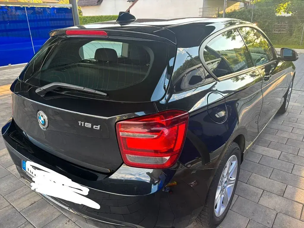 Gebraucht BMW 118 143 PS (105 kW) 2013 Schwarz Kleinwagen