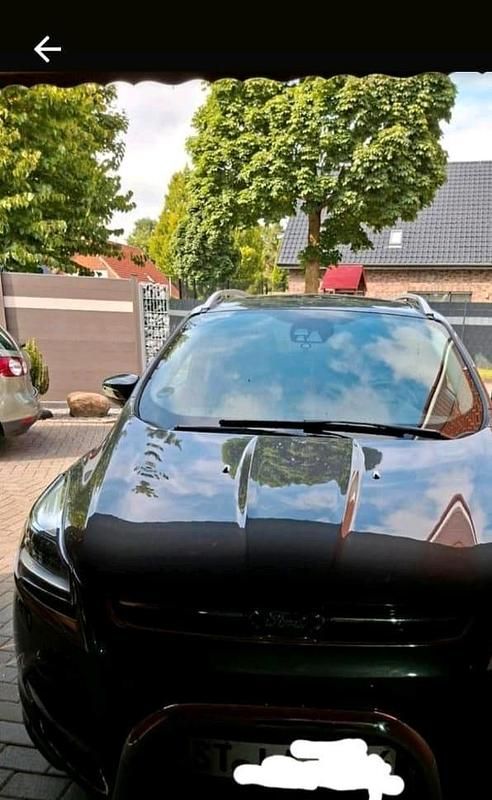 Grau Gebraucht 2016 Ford Kuga Individual SUV | 18.200 € (Fairer Preis) - Bild 1/4