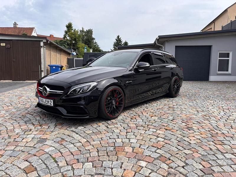 Schwarz Gebraucht 2015 Mercedes C63S AMG AMG Edition 1 Kombi | 63.000 € - Bild 1/4