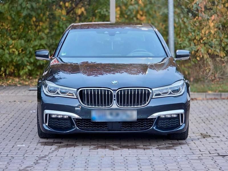 Gebraucht BMW 730 263 PS (193 kW) 2016 Blau Limousine