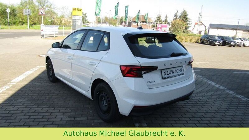 Gebraucht Skoda Fabia Active 65 PS (47 kW) 2024 Weiß Kleinwagen