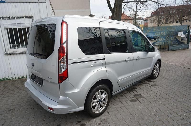 Gebraucht Ford Tourneo Connect Titanium 120 PS (88 kW) 2019 Grau Van / Kleinbus