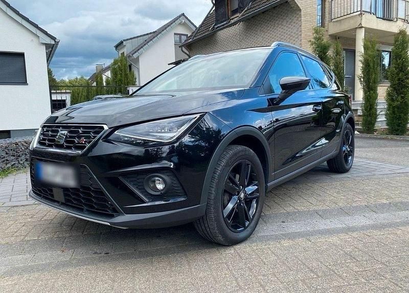 Schwarz Gebraucht 2018 Seat Arona FR SUV | 14.500 € (Guter Preis) - Bild 1/4