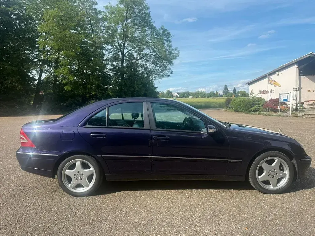 Gebraucht Mercedes C320 Avantgarde 218 PS (160 kW) 2001 Violett Limousine