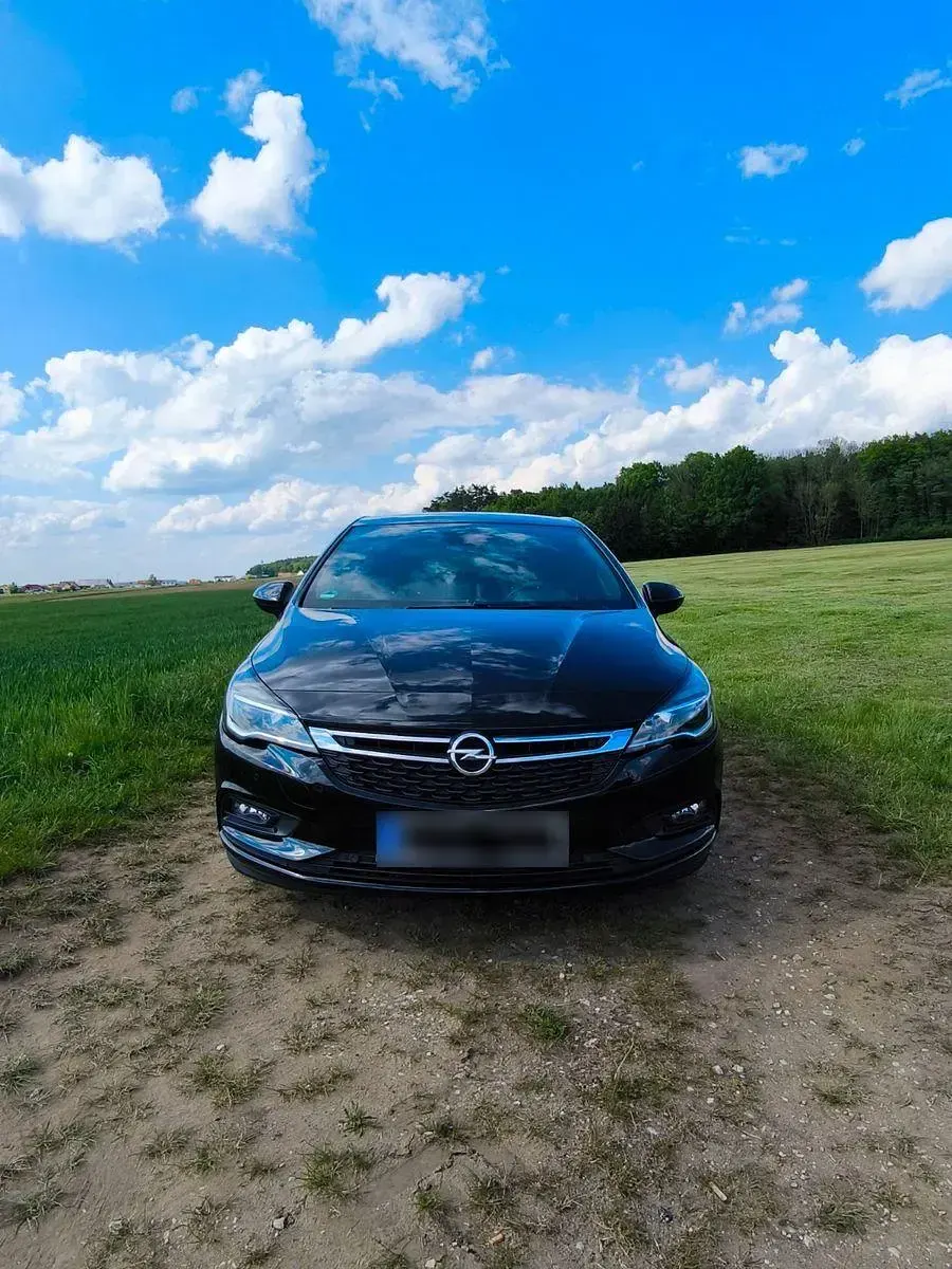 Gebraucht Opel Astra Dynamic 160 PS (117 kW) 2017 Schwarz Limousine