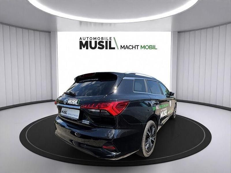 Gebraucht MG MG5 EV Luxury 130 kW (178 PS) 2022 Pebble black Kombi