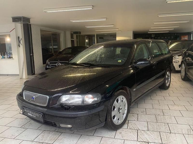 Schwarz Gebraucht 2002 Volvo V70 Comfort Kombi | 3.999 € (Fairer Preis) - Bild 1/4