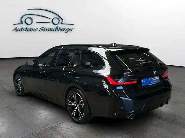 Gebraucht BMW 330 M Sport 245 PS (180 kW) 2025 Schwarzkeine angabe Kombi