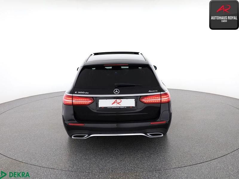Gebraucht Mercedes E300 AMG 306 PS (225 kW) 2020 Schwarz Limousine