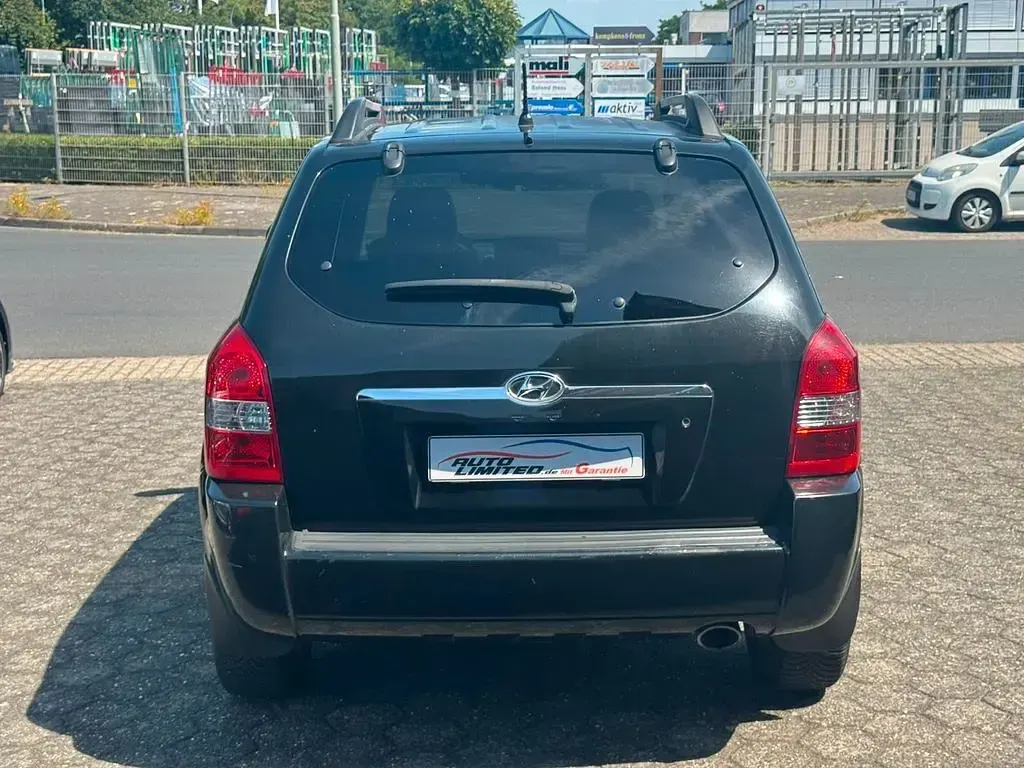 Gebraucht Hyundai Tucson GLS 141 PS (103 kW) 2008 Schwarz SUV