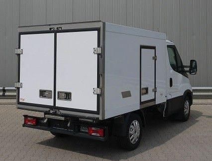 Gebraucht Iveco Daily 179 PS (131 kW) 2021 Weiß Van / Kleinbus