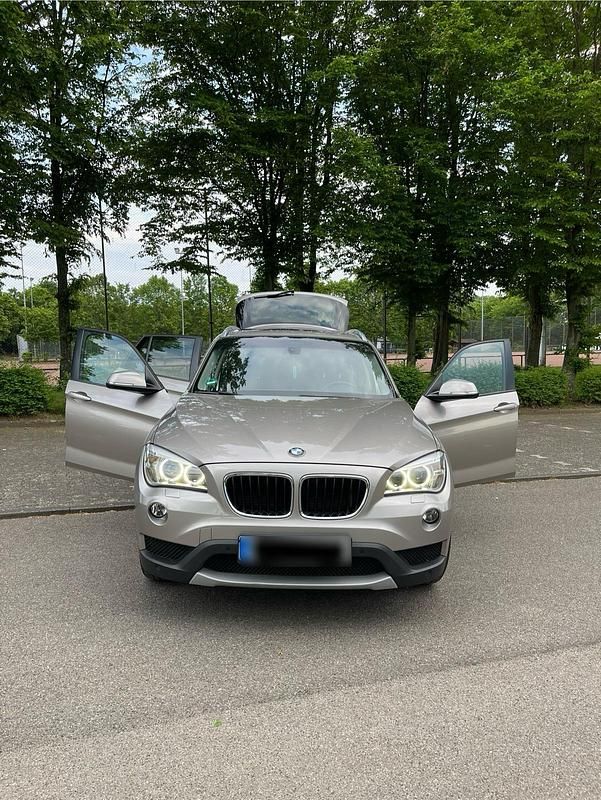 Gebraucht BMW X1 Performance 143 PS (105 kW) 2013 Gold SUV