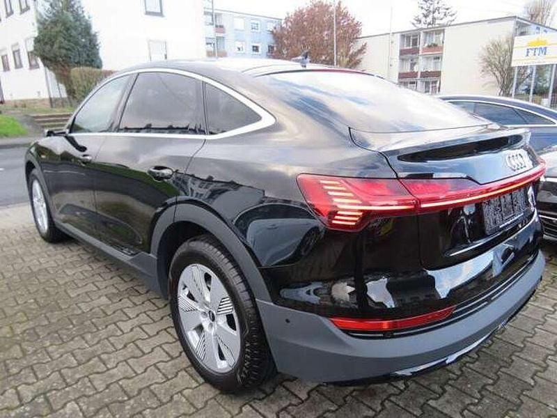 Gebraucht Audi e-tron Sportback Basis 220 kW (300 PS) 2021 Schwarz SUV