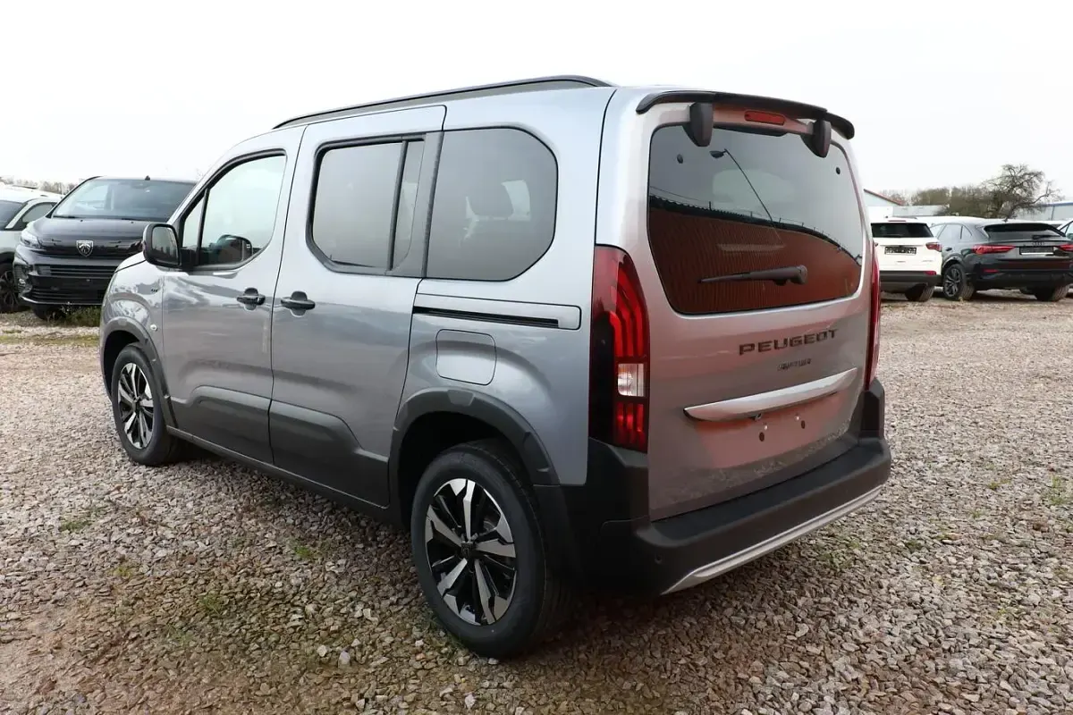 Neu Peugeot Rifter GT 131 PS (96 kW) 2025 Artense grau metallic Van / Kleinbus
