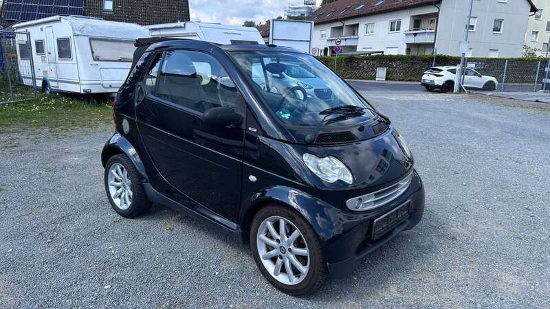 Schwarz Gebraucht 2006 Smart ForTwo Cabrio Pulse Cabrio | 2.800 € (Fairer Preis) - Bild 1/4
