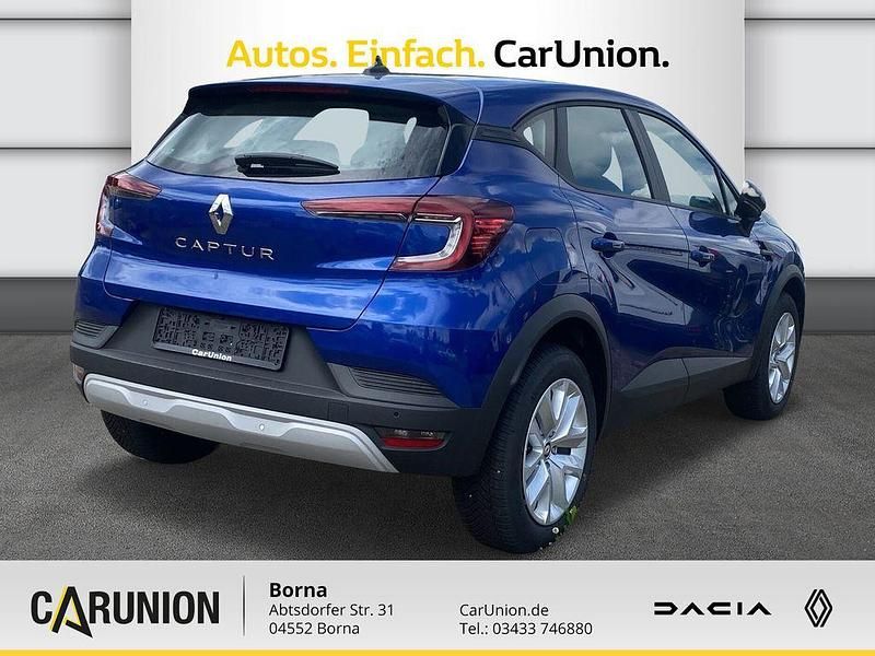 Używany Renault Captur Evolution 140 KM (102 kW) 2024 Niebieski SUV