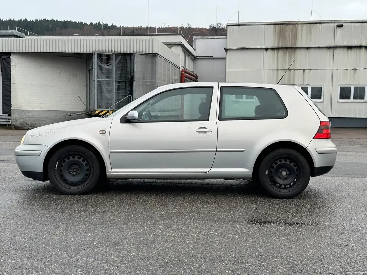 Gebraucht VW Golf III 101 PS (74 kW) 1999 Silber Limousine