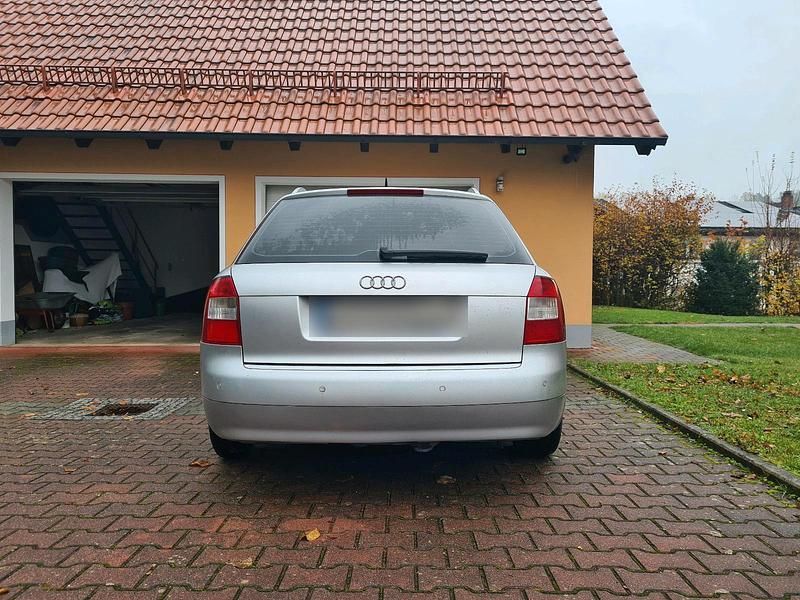 Gebraucht Audi A4 Basis 179 PS (131 kW) 2002 Silber Kombi