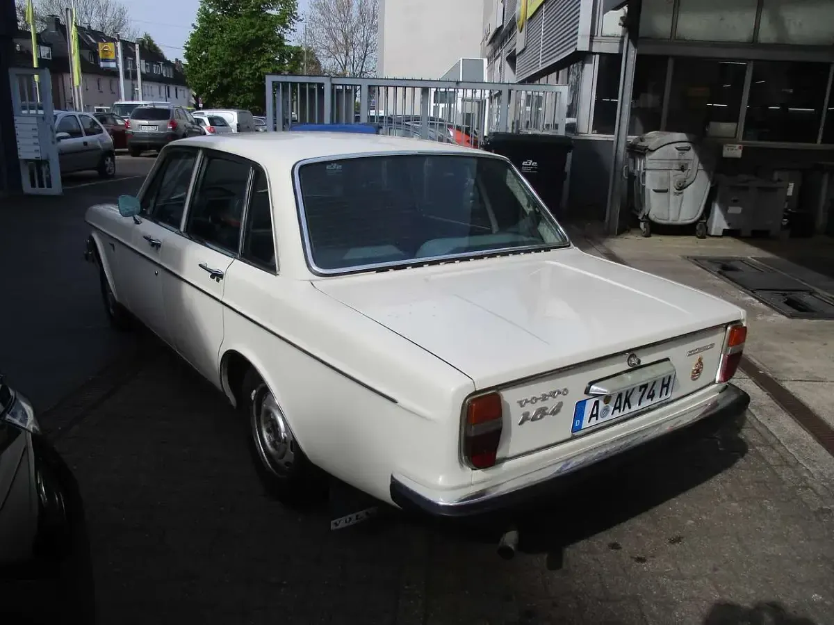 Gebraucht Volvo 164 131 PS (96 kW) 1970 Beige Limousine