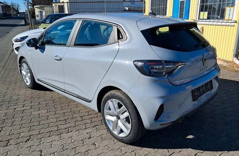 Neu Renault Clio V 91 PS (66 kW) 2026 Limousine