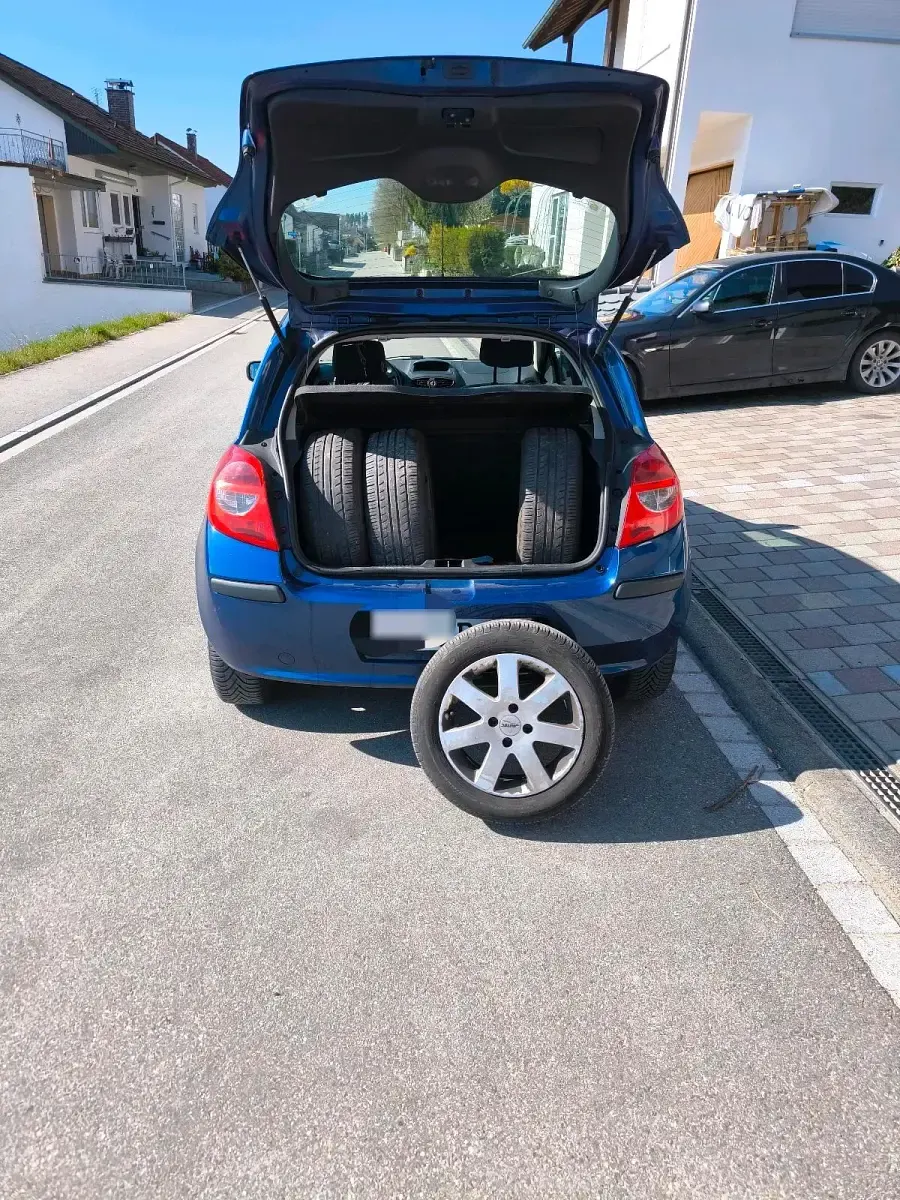 Usata Renault Clio II 100 CV (73 kW) 2009 Blu Utilitaria