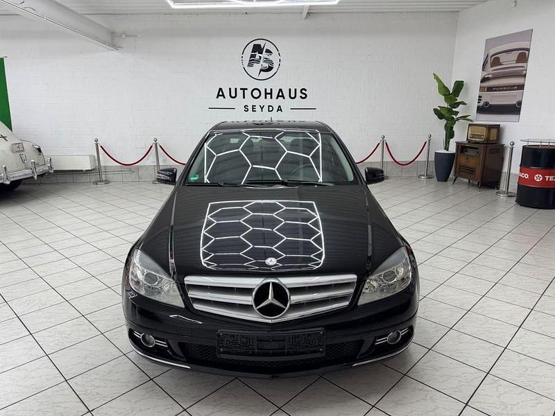 Gebraucht Mercedes C300 231 PS (169 kW) 2010 Schwarz Limousine