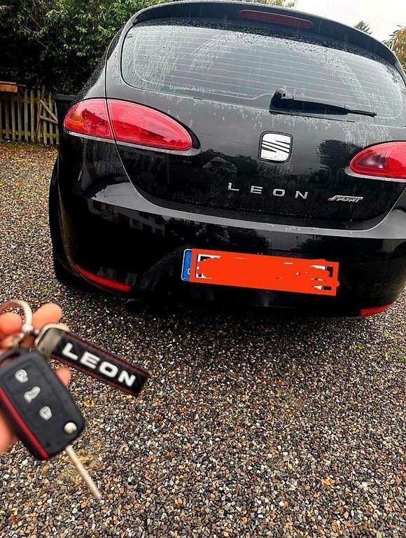 Gebraucht Seat Leon Sport 102 PS (75 kW) 2008 Schwarz Kleinwagen