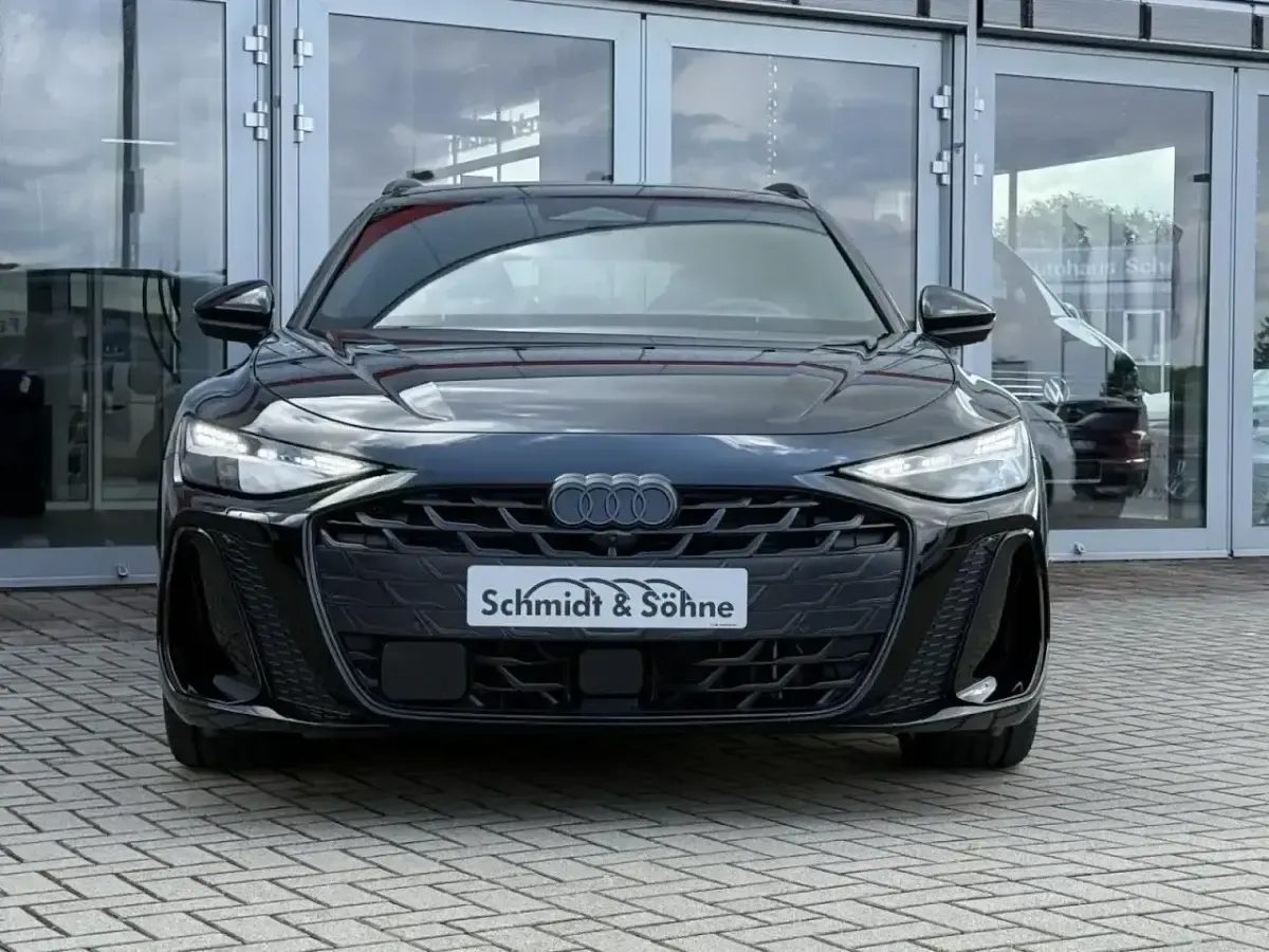 Neu Audi A6 Edition .1 299 PS (219 kW) 2026 Schwarz Kombi